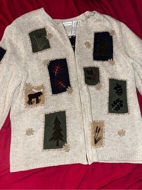 croft & barrow Beige Knit Sweater with Navy Forest Patch